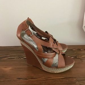 White House Black Market Wedges